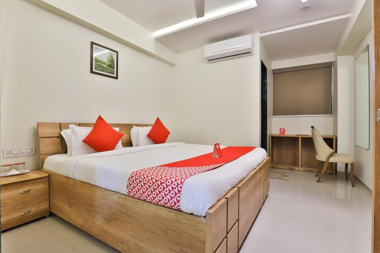 Collection O 12462 Hotel Shiv Inn Gandhinagar Zewnętrze zdjęcie