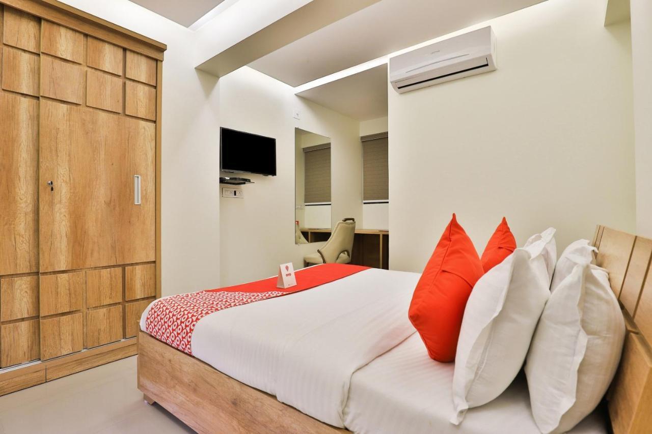 Collection O 12462 Hotel Shiv Inn Gandhinagar Zewnętrze zdjęcie